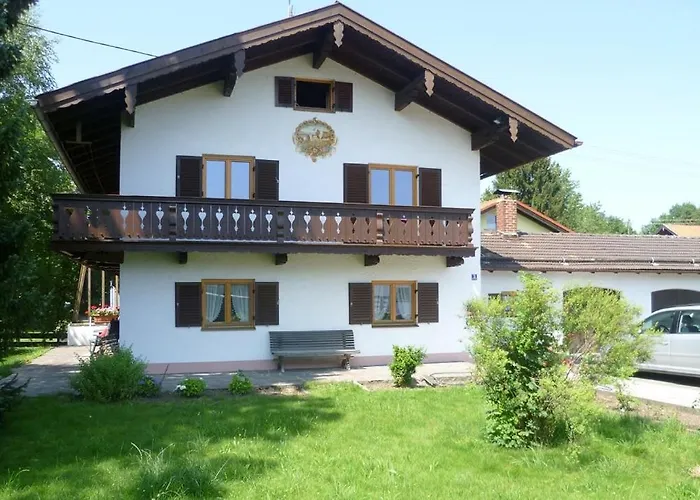 Anni Villa